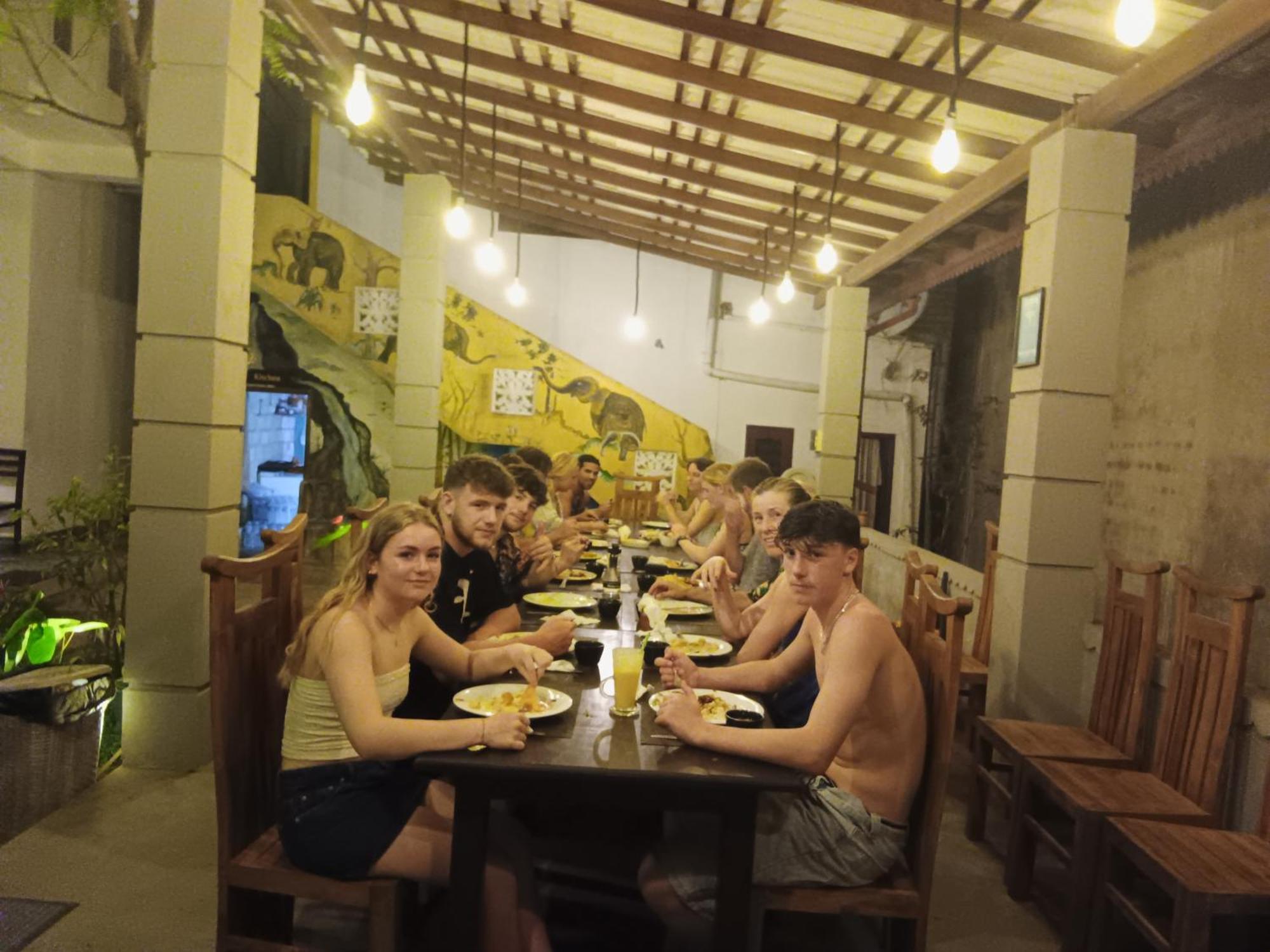 Plantation Surf Inn & Restaurant - מידיגמה איסט מראה חיצוני תמונה