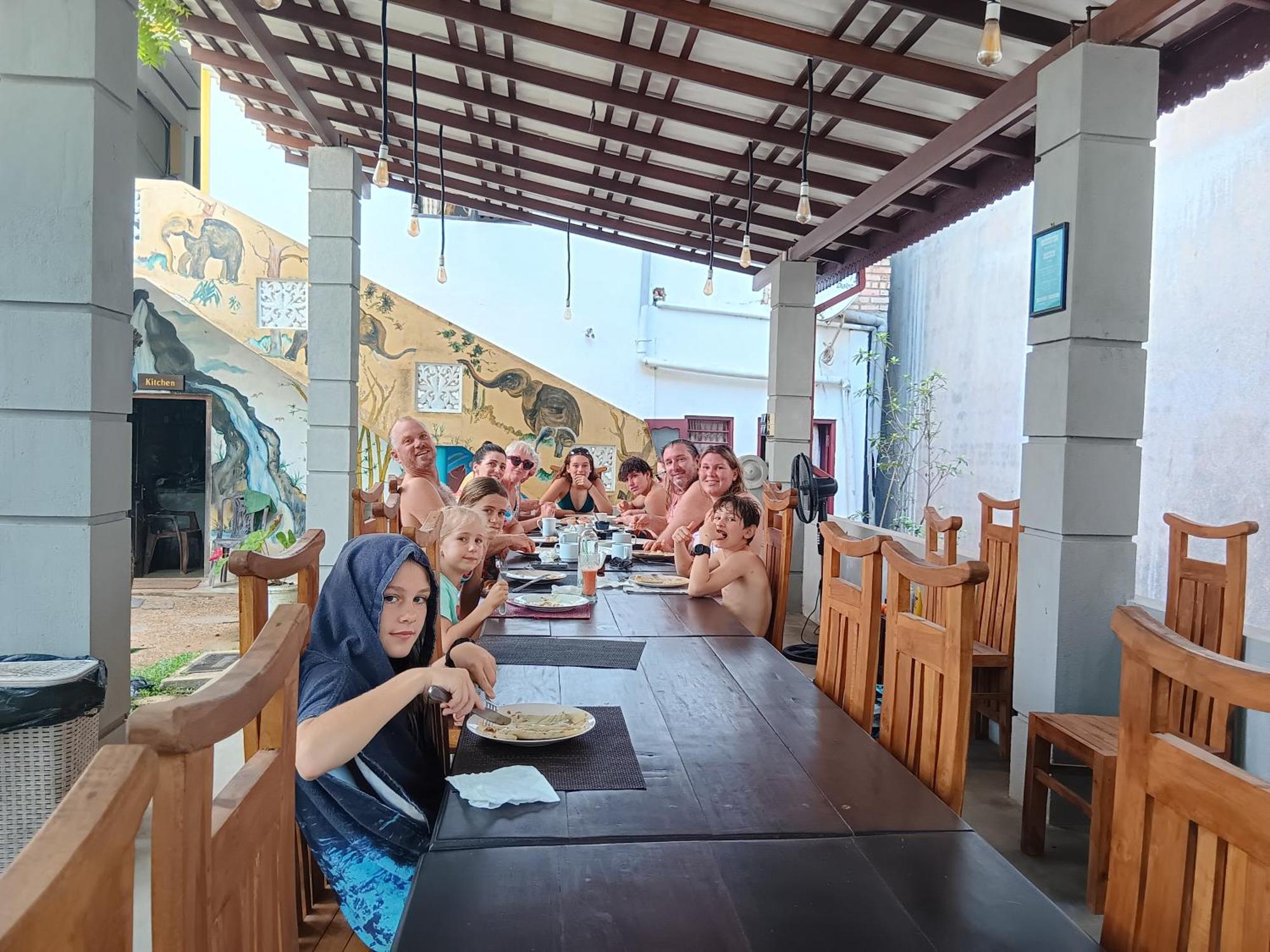 Plantation Surf Inn & Restaurant - מידיגמה איסט מראה חיצוני תמונה